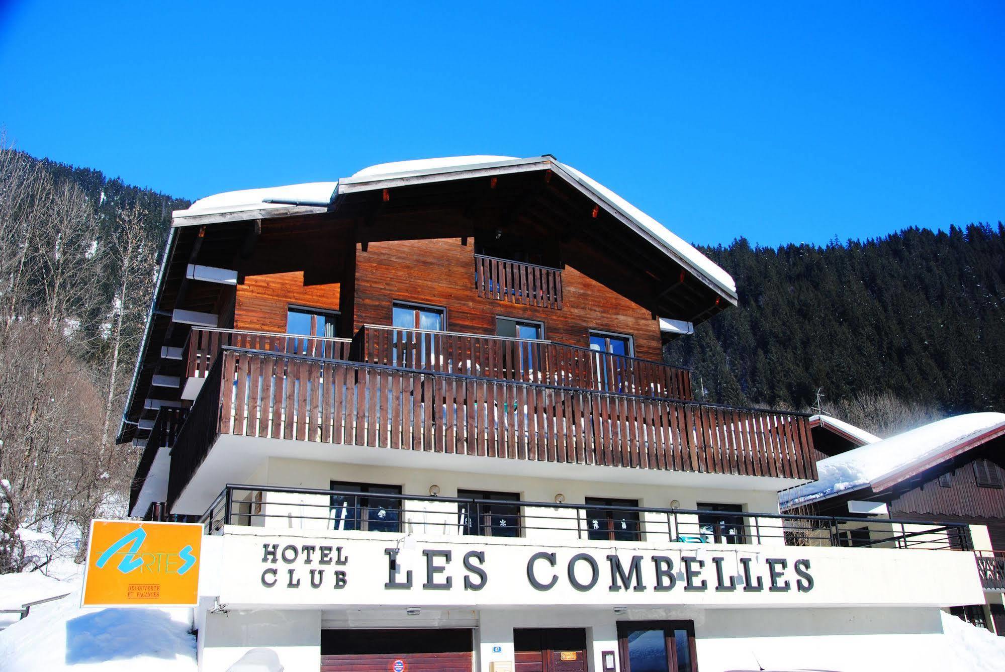 Hotel Les Combelles Chatel Exterior photo
